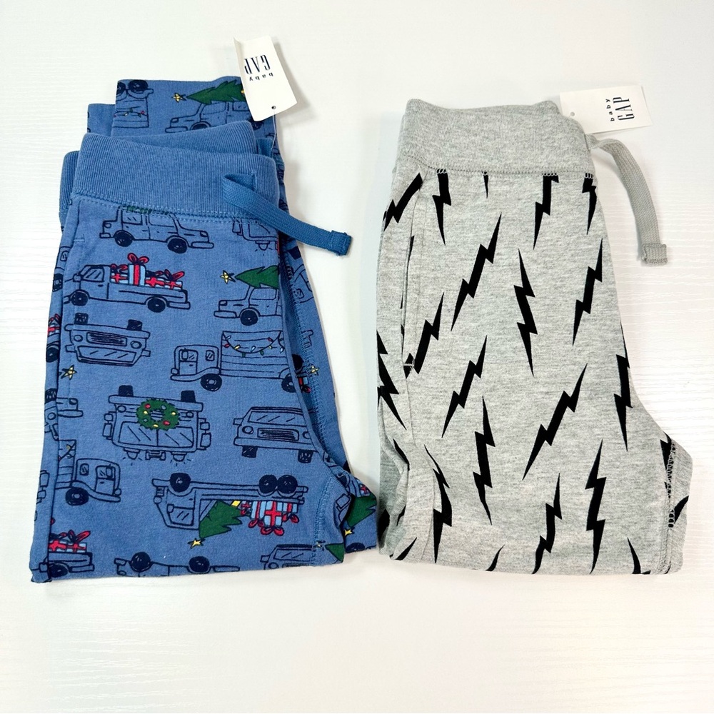 Bundled Lot of GAP Blue Truck Holiday and Gray Lightening Bolts Pull-On Joggers